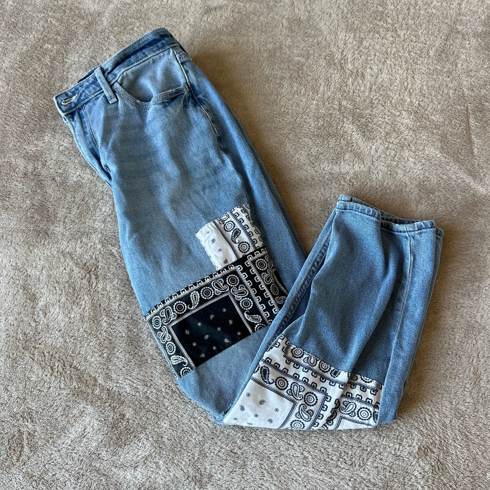 Ultra High Rise Mom Jeans